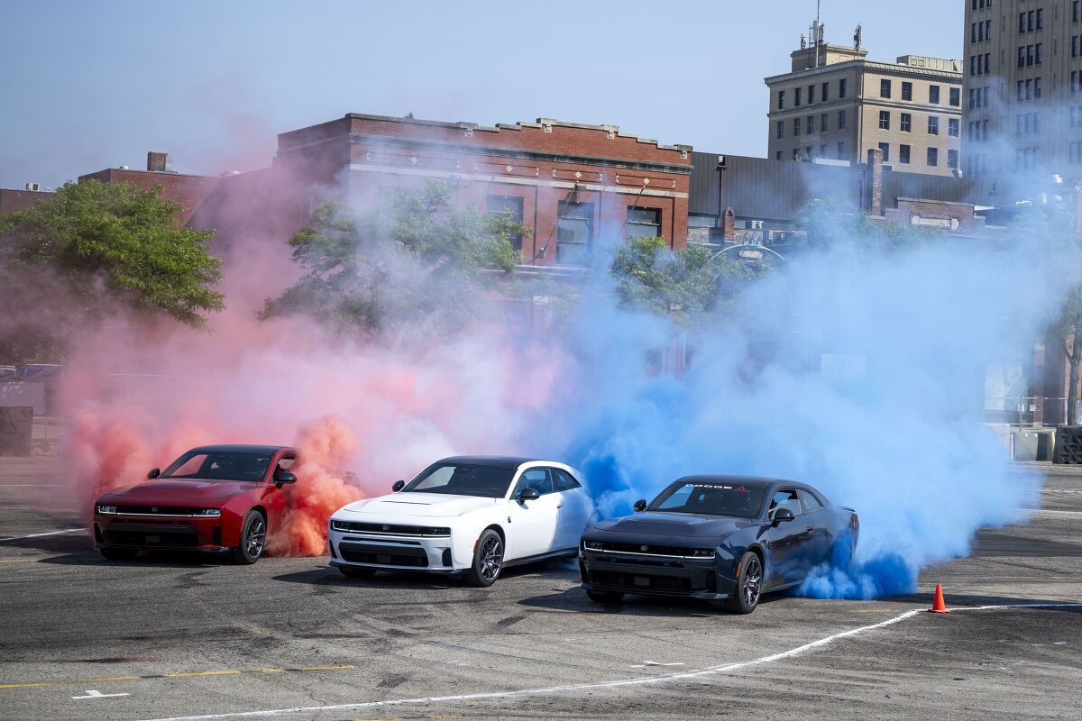2028 Dodge Charger Hellcat Reportedly Confirmed By Internal Documents